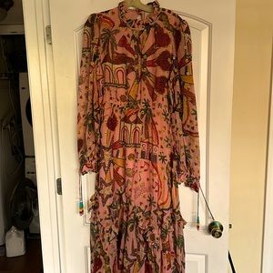 AMAZING Farm Rio Maxi Dress, size M, Has never been worn, tags still on